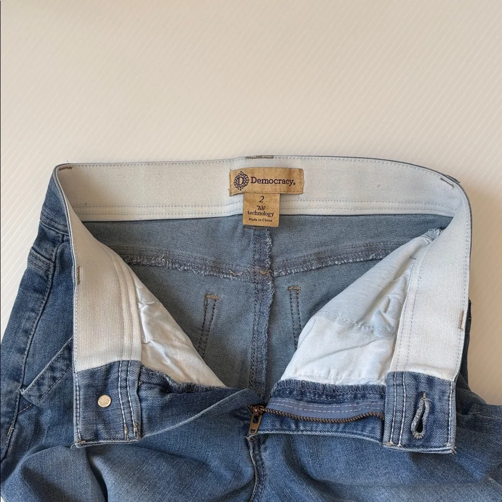 Democracy Jeans size 2  wide leg style - Picture 6 of 6